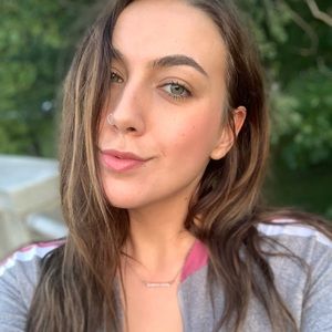 Meet your Posher, Serena